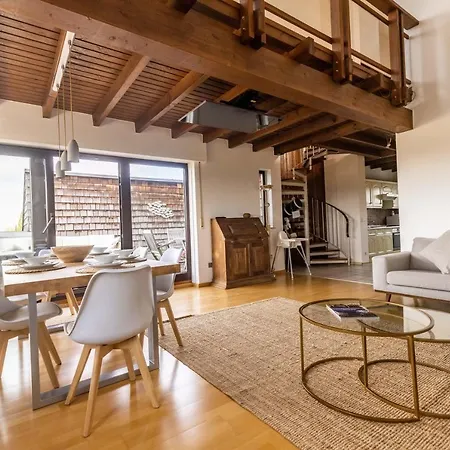 Penthouse Weitblick Mit Berg Und Seesicht アパート