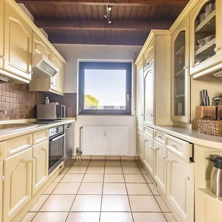 Апартаменты Penthouse Weitblick Mit Berg Und Seesicht