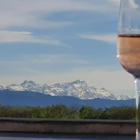 Penthouse Weitblick Mit Berg Und Seesicht