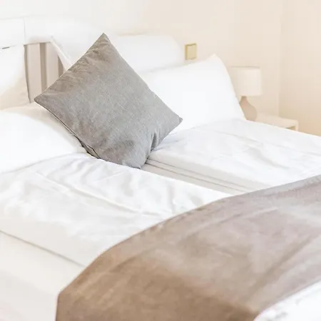 Апартаменты Penthouse Weitblick Mit Berg Und Seesicht *