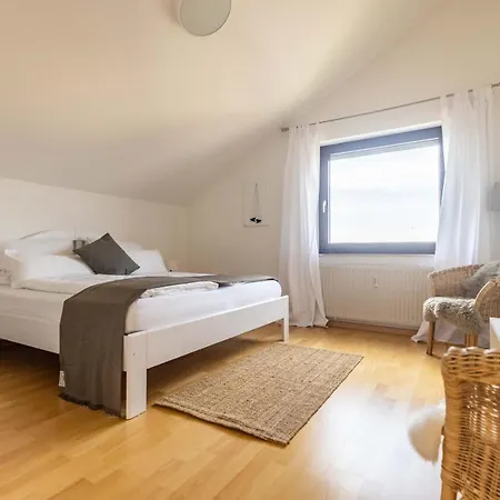 Penthouse Weitblick Mit Berg Und Seesicht アパート *